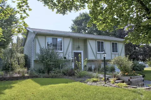 4155 Mohawk, Adrian, MI 49221
