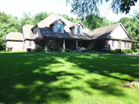 2359 Pebble Crk, Oakland, MI 48363