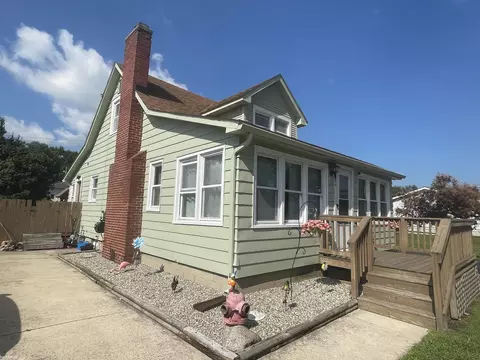 3284 9th, Monroe, MI 48162 photo 2