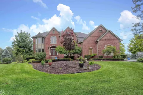 63357 N Plantation, Washington Township, MI 48095