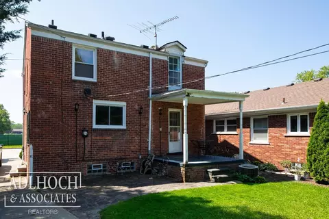 1048 Vernier, Grosse Pointe Woods, MI 48236 photo 14