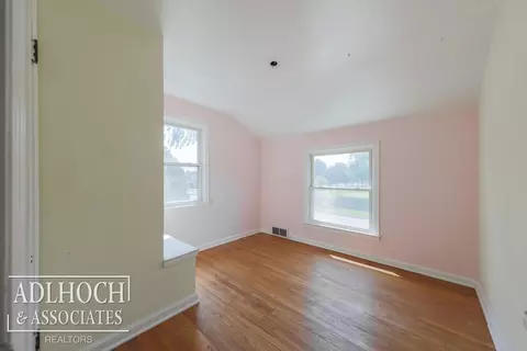 1048 Vernier, Grosse Pointe Woods, MI 48236 photo 13