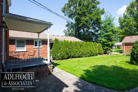 1048 Vernier, Grosse Pointe Woods, MI 48236 photo 15