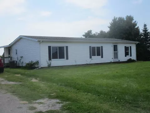2458 E Kitchen, Pinconning, MI 48650