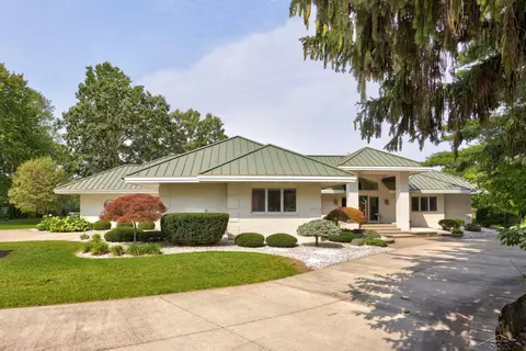 3858 S Graham, Saginaw, MI 48609
