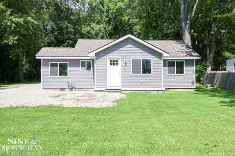 4628 Taft Rd, Algonac, MI 48001