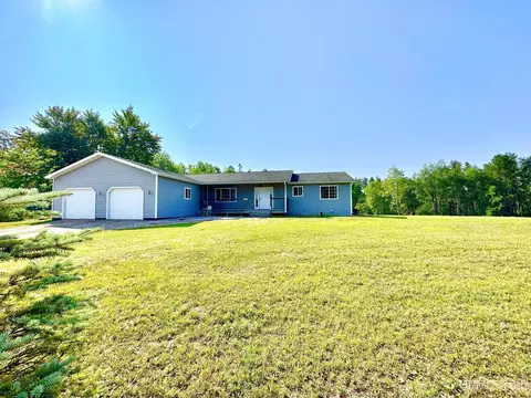 3715 Moon Lk, Iron Mountain, MI 49801