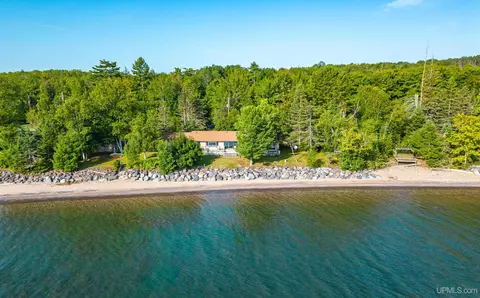 13855 Jurmu, Baraga, MI 49908