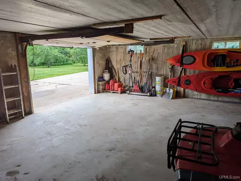 850 Tony S, Ishpeming, MI 49849 photo 32
