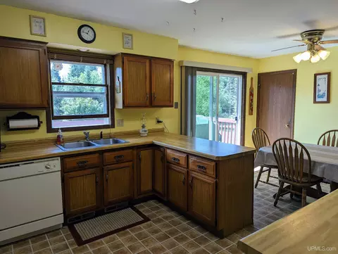 850 Tony S, Ishpeming, MI 49849 photo 6