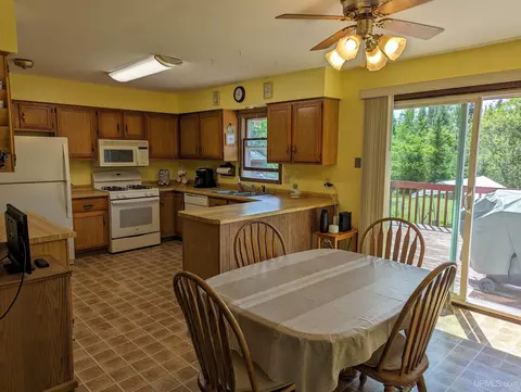 850 Tony S, Ishpeming, MI 49849 photo 7