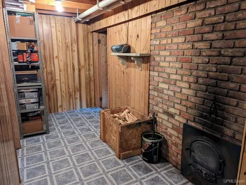 850 Tony S, Ishpeming, MI 49849 photo 35
