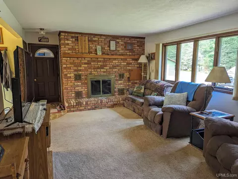 850 Tony S, Ishpeming, MI 49849 photo 4