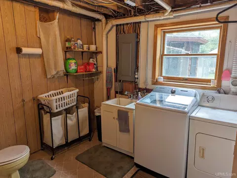 850 Tony S, Ishpeming, MI 49849 photo 43