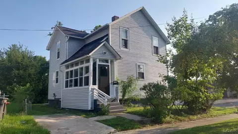 1209 Teneyck, Jackson, MI 49201