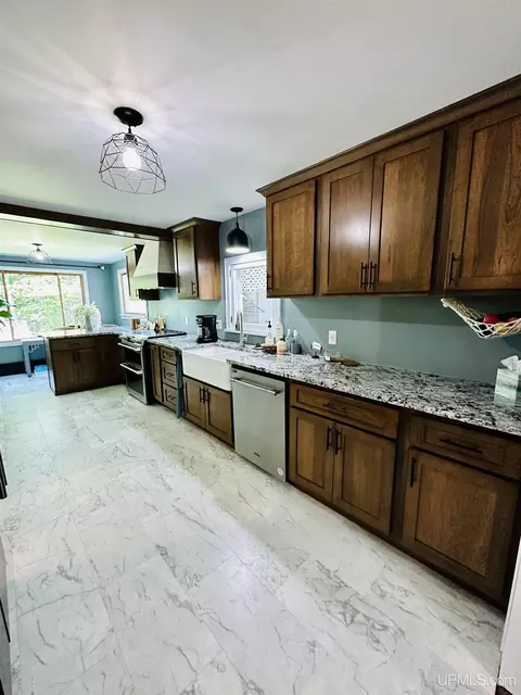 601 Cooper Lk, Ishpeming, MI 49849 photo 6