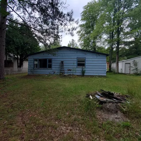 1947 E Riv, Beaverton, MI 48612 photo 2