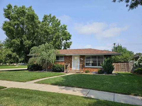 11007 Racine, Warren, MI 48093