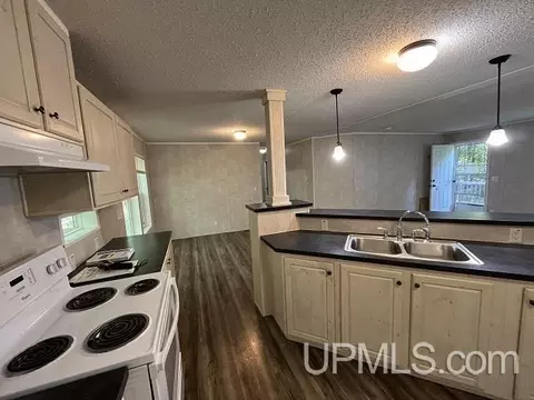 2048 Deer Lk, Ishpeming, MI 49849 photo 13