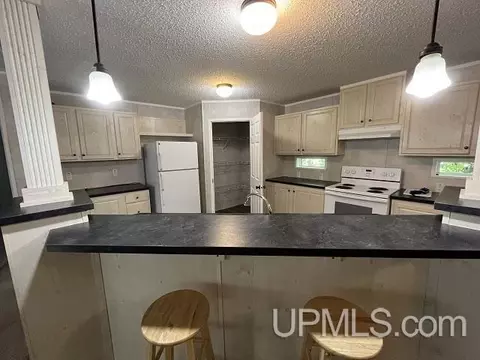 2048 Deer Lk, Ishpeming, MI 49849 photo 8