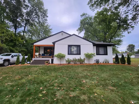 12600 Porter, Carleton, MI 48117