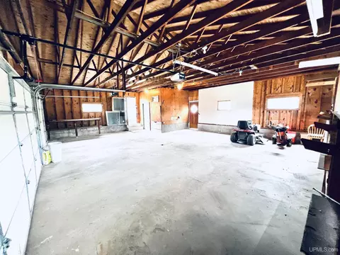 3906 W Morgan, Loretto, MI 49852 photo 38