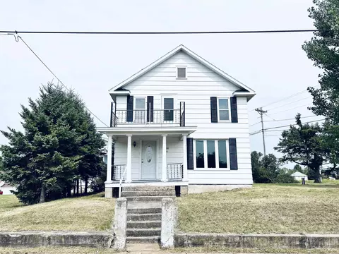 3906 W Morgan, Loretto, MI 49852 photo 4