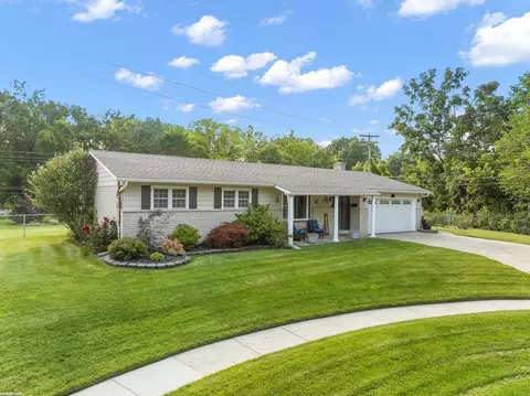 47427 Kennesaw Rdg, Shelby Township, MI 48317