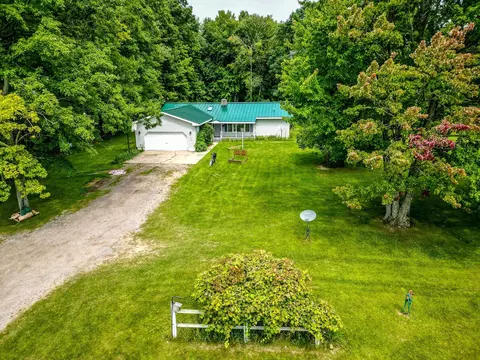 515 E Monroe, Harrison, MI 48625