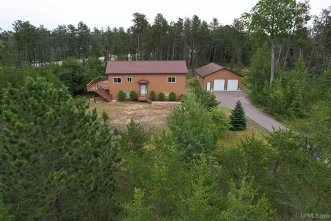 107 Chocolay Downs Golf, Marquette, MI 49855