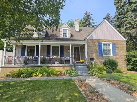 22045 Cyman, Warren, MI 48091