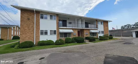 29161 Longview #16, Warren, MI 48093