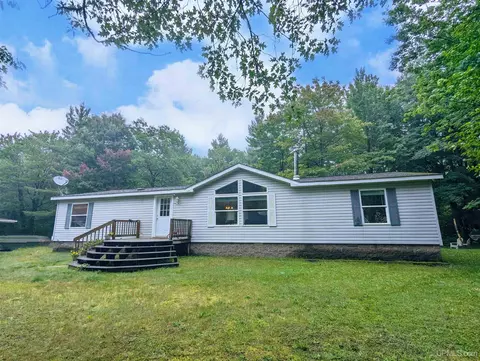 34 Carrie, Negaunee, MI 49866