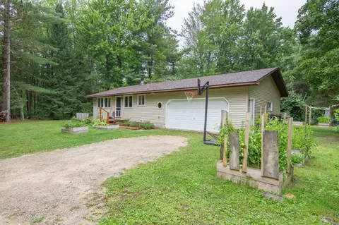 3252 W Shaffer, Coleman, MI 48618
