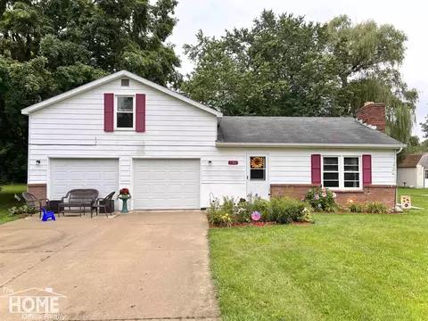 1180 Helena, Owosso, MI 48867