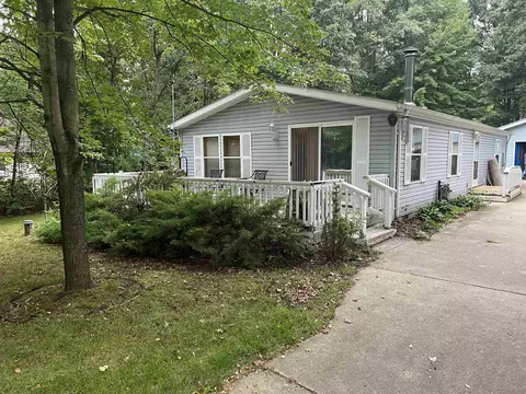 3140 Lake Of The Pnes, Lake, MI 48632