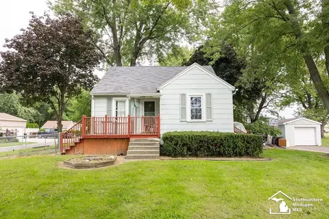 3176 N Custer, Monroe, MI 48162