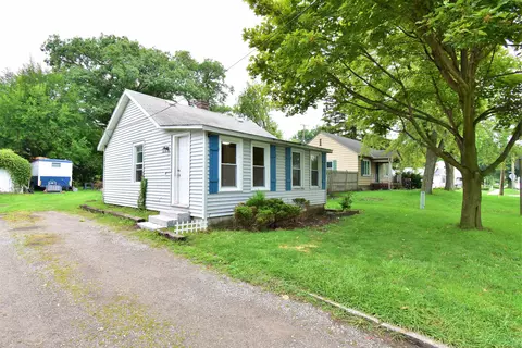 1217 State, Bay City, MI 48706