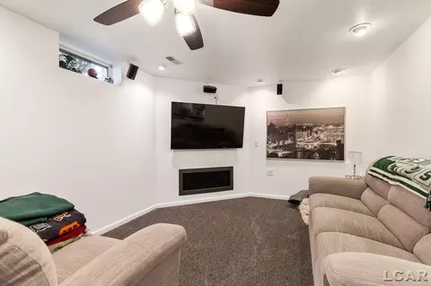 1720 Williamsburg, Adrian, MI 49221 photo 31