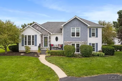 1720 Williamsburg, Adrian, MI 49221