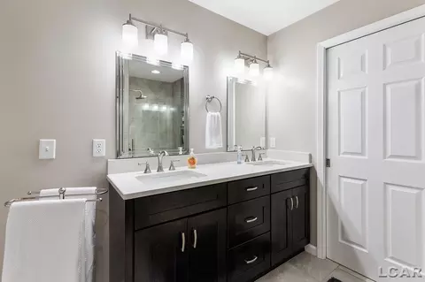 1720 Williamsburg, Adrian, MI 49221 photo 20