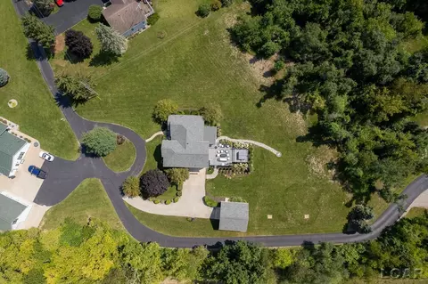 1720 Williamsburg, Adrian, MI 49221 photo 45