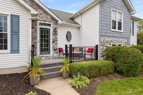 1720 Williamsburg, Adrian, MI 49221 photo 3