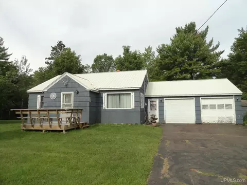 14285 N Cemetery, Ewen, MI 49925