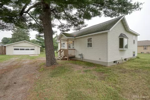 545 Quinnesec, Quinnesec, MI 49876