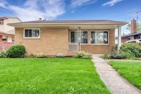 24608 Wood, Saint Clair Shores, MI 48080