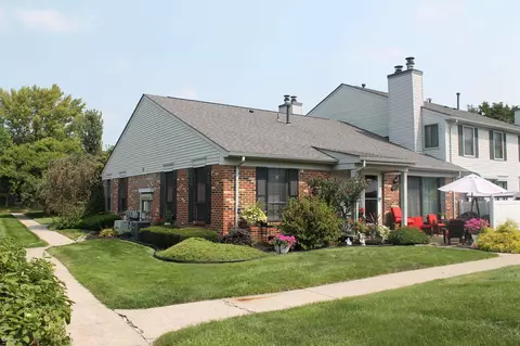 38955 Golfview E, Clinton Township, MI 48038