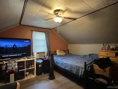 217 N 19th, Escanaba, MI 49829 photo 15