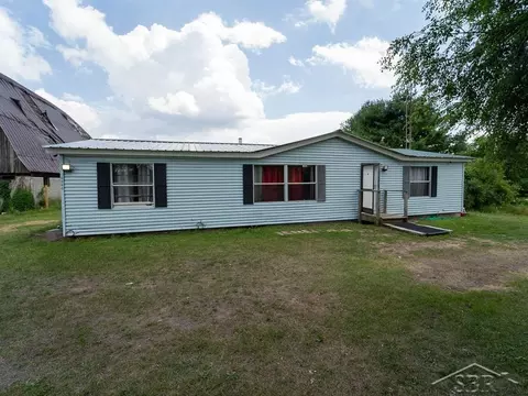 6868 N Eleven Mile, Coleman, MI 48618