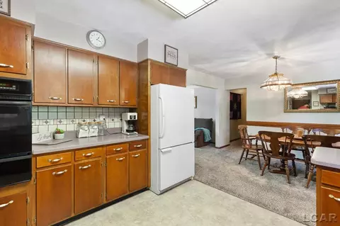 2922 E Carleton, Adrian, MI 49221 photo 13